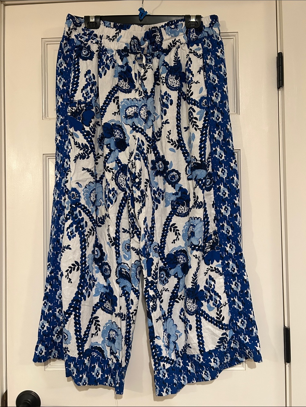 Style & Co. Blue and White Floral Wide-Leg Pants